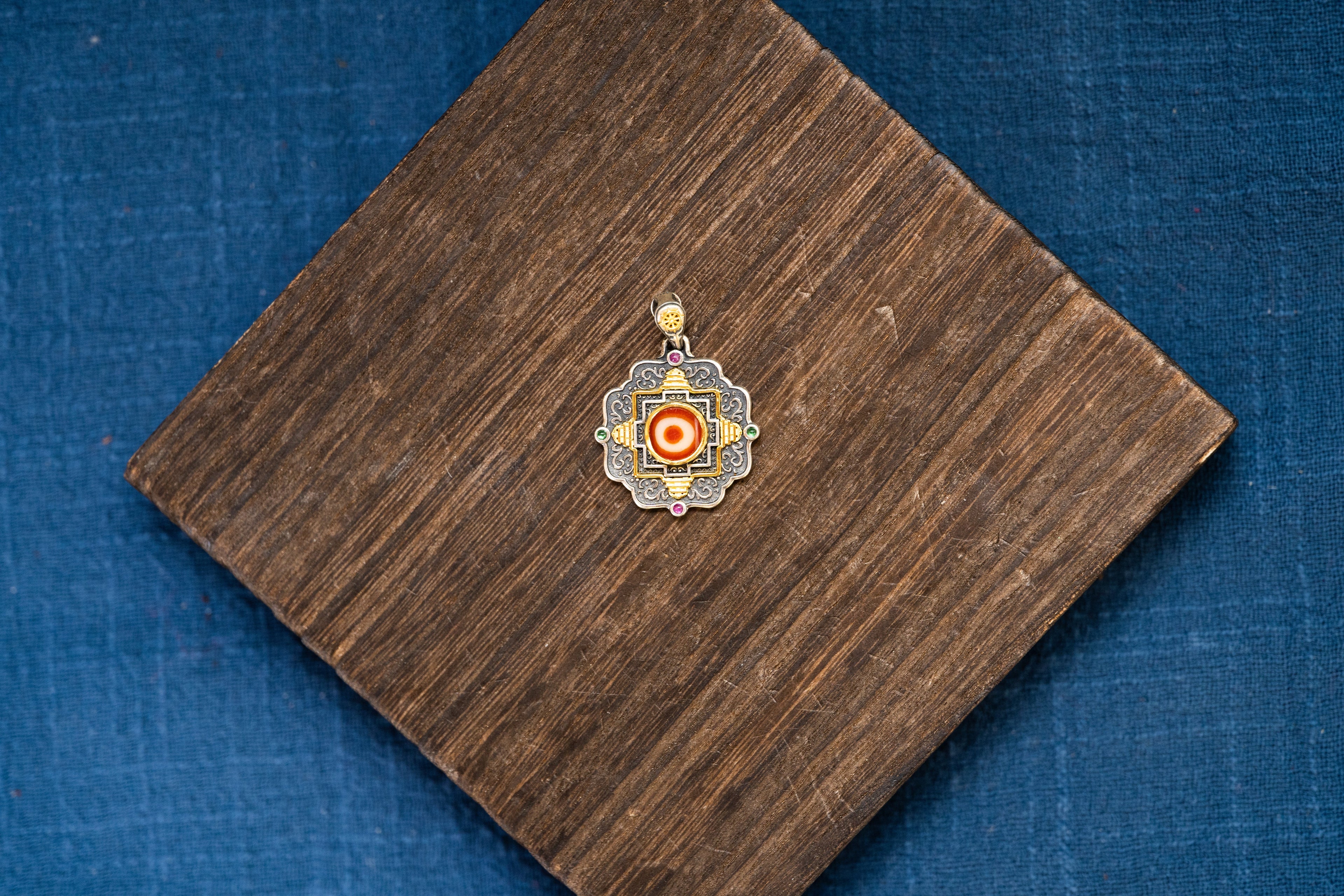 Tibetan Cross Vajra Mandala Sky Eye Wisdom Tibetan Silver Pendant