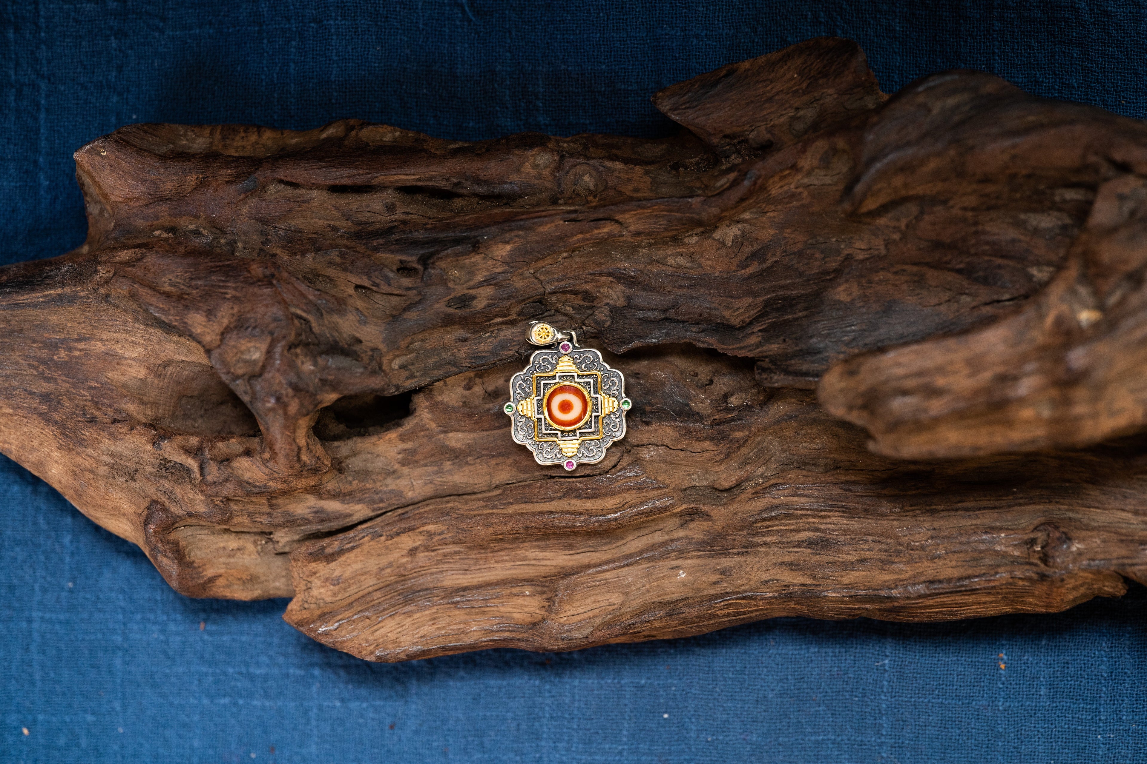 Tibetan Cross Vajra Mandala Sky Eye Wisdom Tibetan Silver Pendant